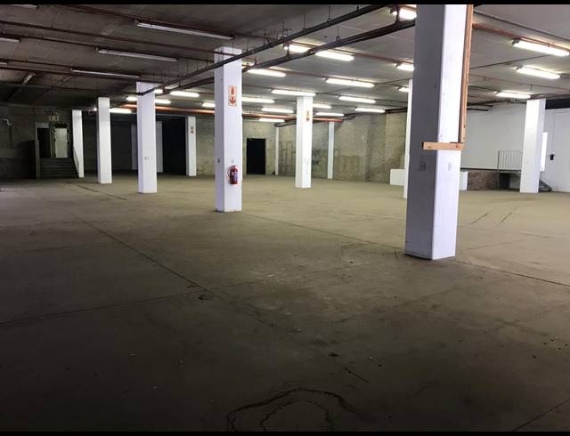 2,490M² WAREHOUSE TO LET IN WYNBERG